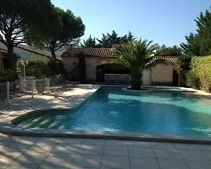 lou-mistralou.fr-provencehotel.com/